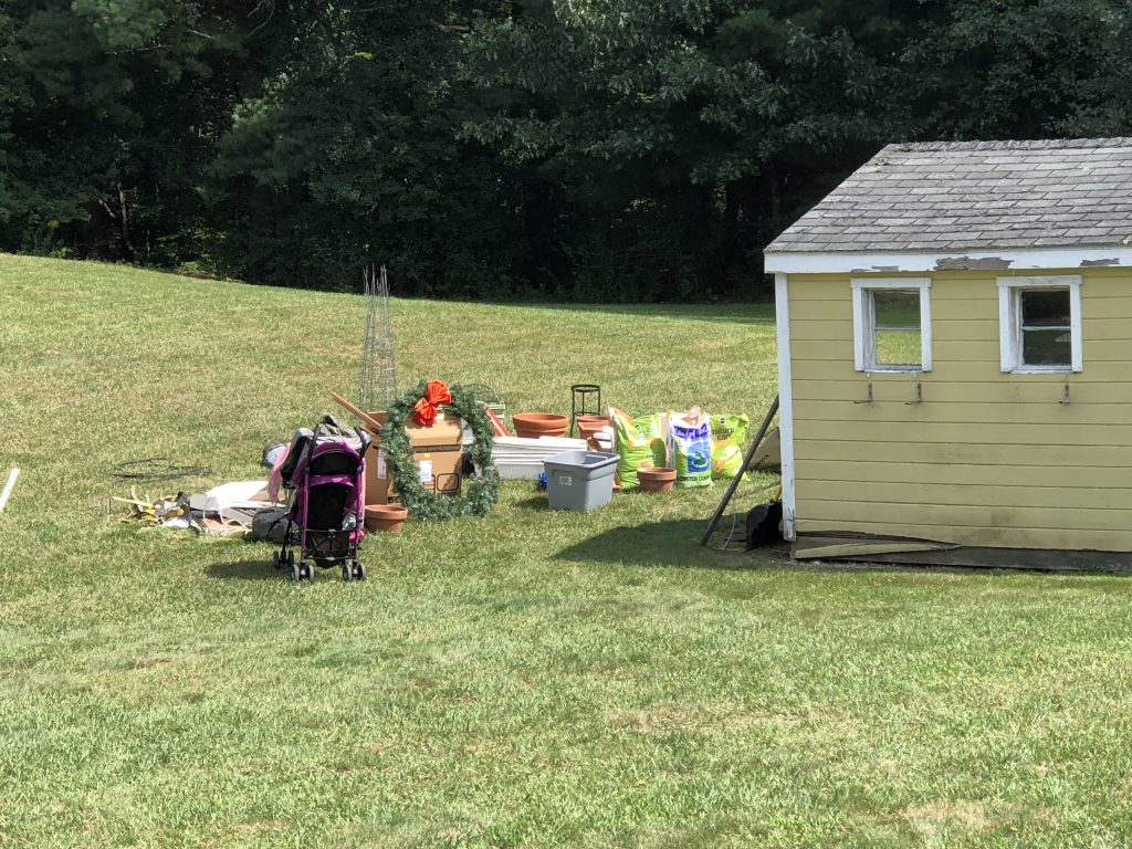 Getting rid of hidden clutter: organizing the garage and shed! https://wp.me/p9Ovph-21G